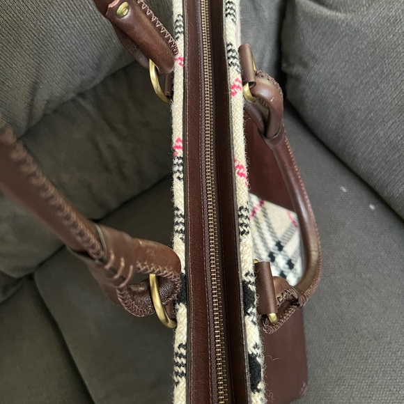 Burberry tote - Picture 3 of 9